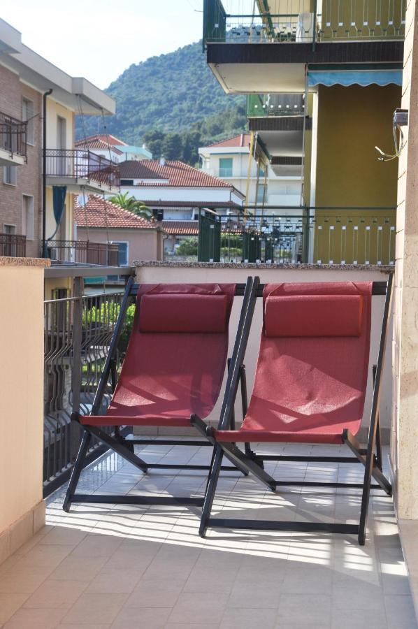 Viale Repubblica 307 6 Apartment Pietra Ligure Exterior photo